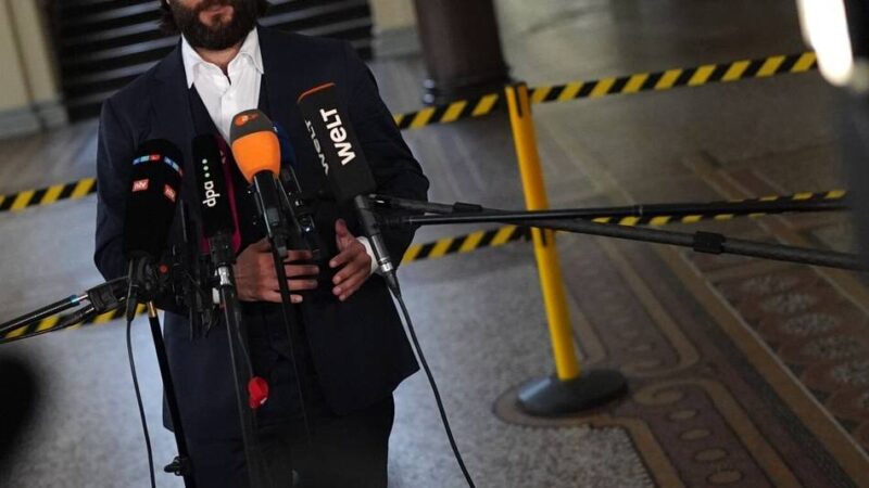 Prozess um Kindesentführung: Düsseldorfer Ingo Bott wird einziger Anwalt von Christina Block