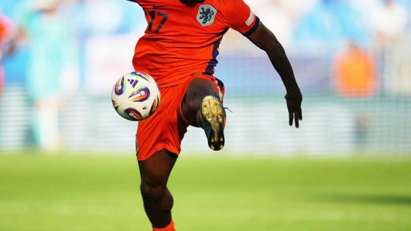 Frimpong-Ersatz gefunden: Bayer holt Ernest Poku aus Alkmaar