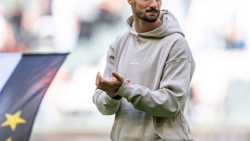 Verletzter Mittelstürmer: Gladbachs Tim Kleindienst ist gleich doppelt im Wartestand