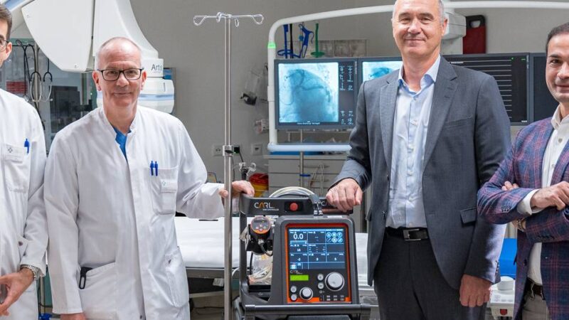 Versorgung im Notfall: Neue Herz-Lungen-Maschine am Klever Krankenhaus