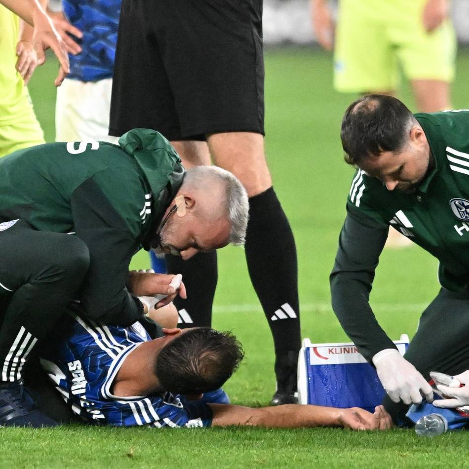 Benommen zu Gelb-Rot: Schalke-Debüt von „Krieger“ Nikola Katic wirft Fragen auf
