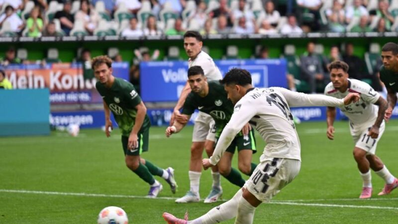 Amiri gleicht spät aus: Wolfsburg verpasst auch unter neuem Coach Heimsieg
