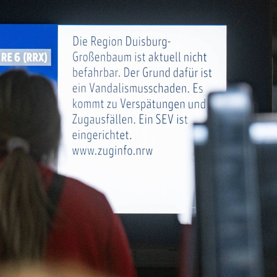 Bahnverkehr nach Brandanschlag: „Aha, jetzt kommt uns also ein Zug entgegen!“