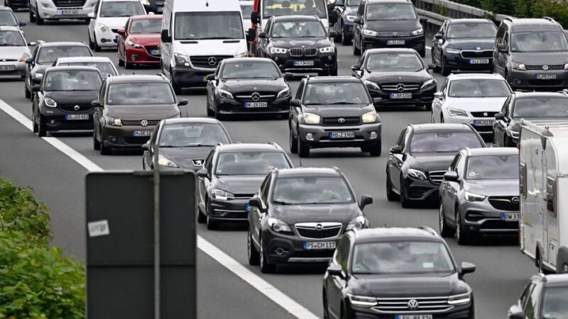 Verkehrslage in NRW: Ferienende in NRW – Hier staut es sich am meisten