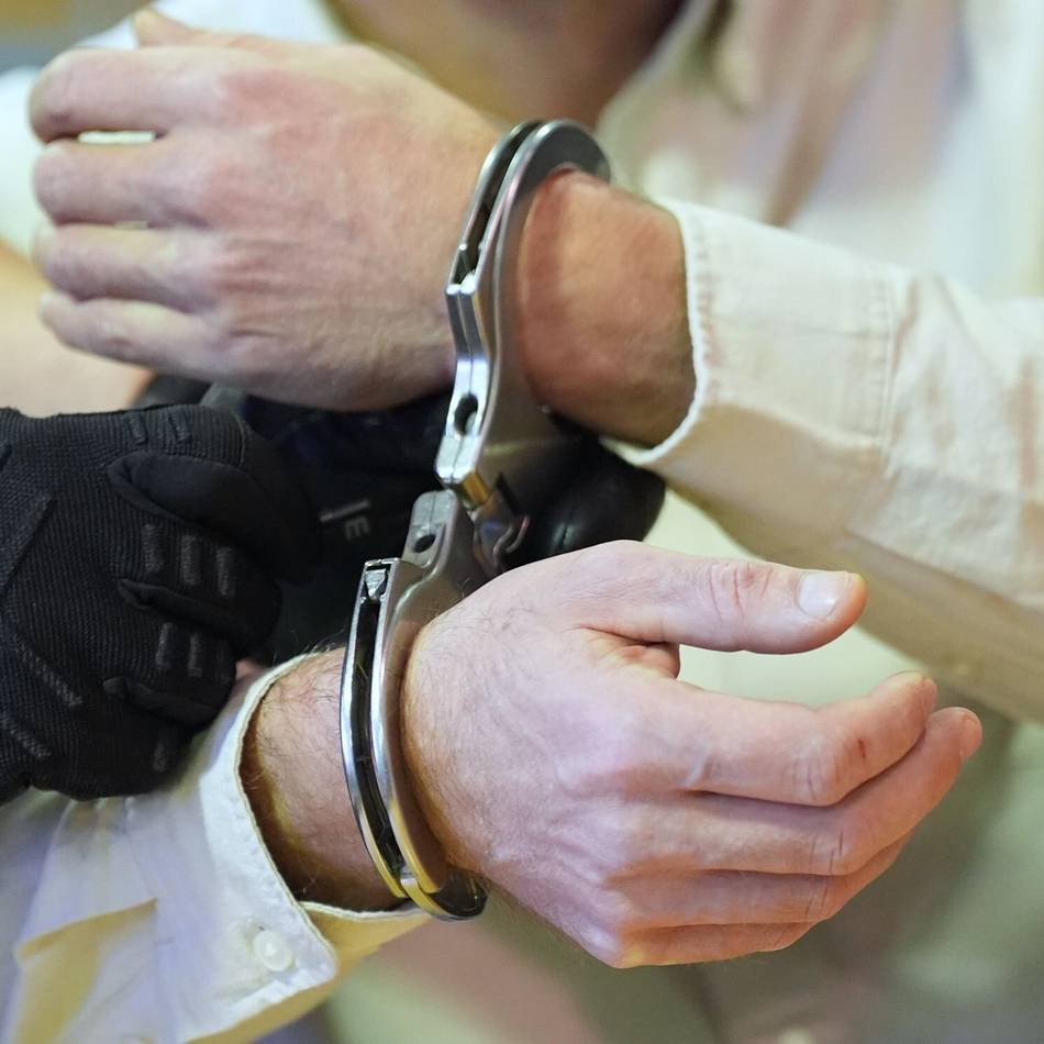 Gesuchter Straftäter fiel auf: Gesuchter Russe am
Airport festgenommen