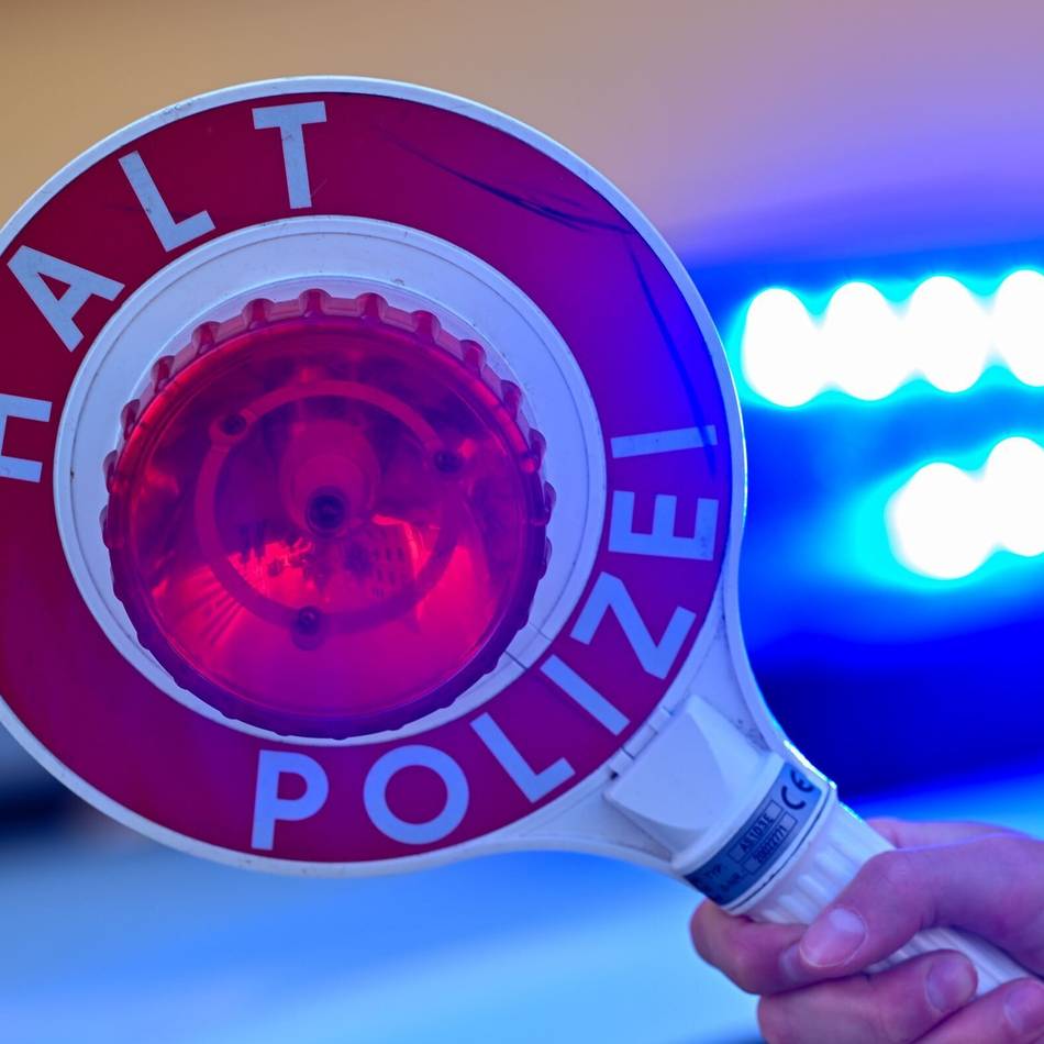 Verkehrskontrolle in Xanten: Strafverfahren gegen zwei 17-jährige Rollerfahrer
