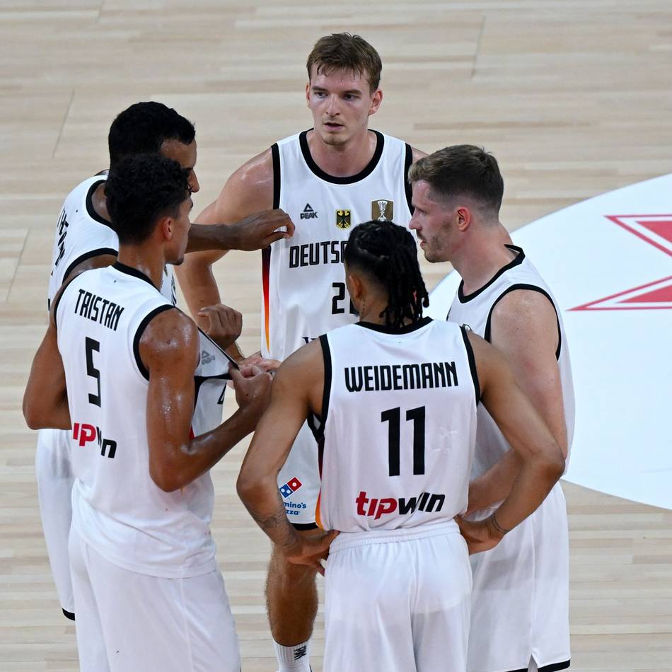 Nicht „invincible“, nicht unruhig: Deutsche Basketballer bei EM-Härtetests gegen Spanien auf Formsuche