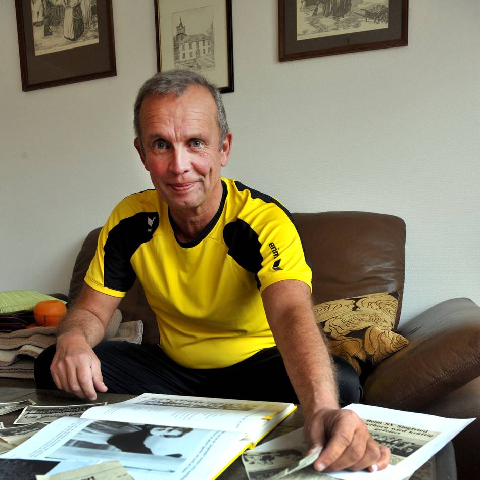 „Die treibende Kraft im Verein“: Siegfried Materborn ernennt Helmut Jaspers zum Ehrenmitglied