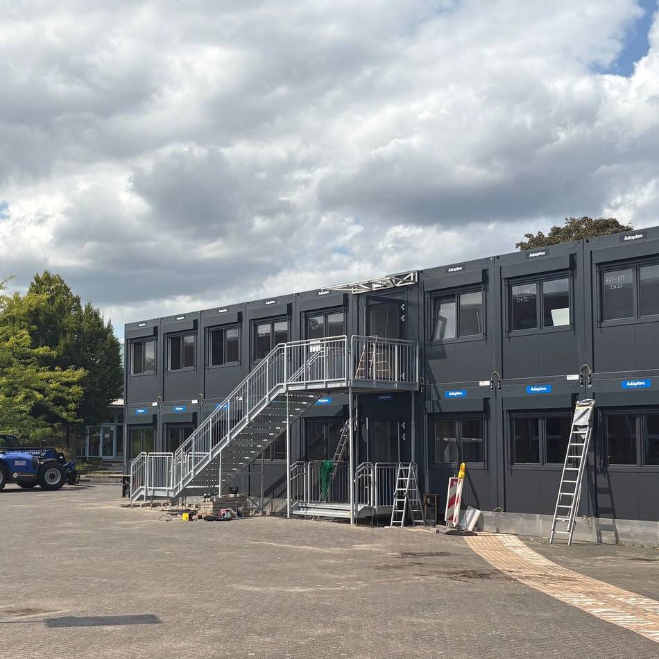 Mehr Schüler in Meerbusch: Containerbauten an der Gesamtschule wachsen