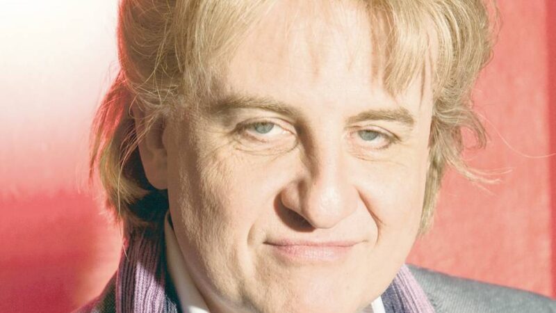 Haui – mehr als Spuren im Sand: Howard-Carpendale-Hits und Humor im Klever Spiegelzelt