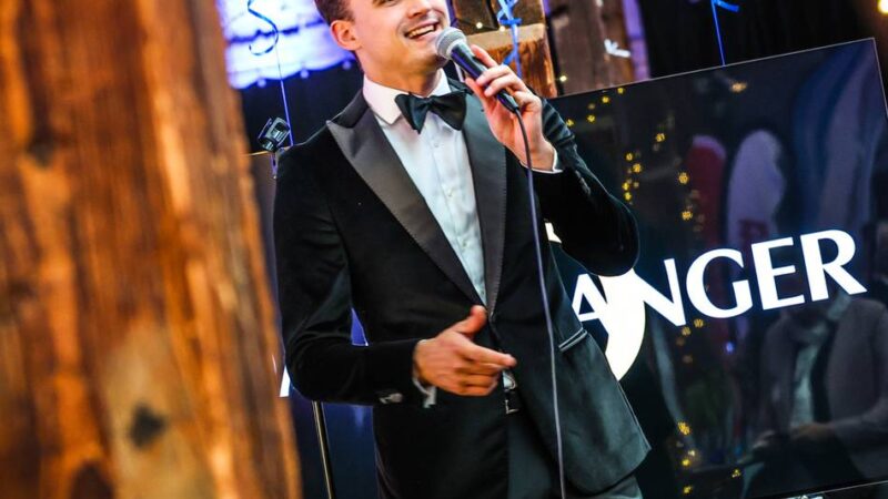„Alle jungen Leute“ wird zum TikTok-Hit: Neusser Swing-Star bringt erste Single heraus