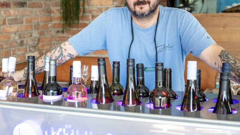 Erfindung aus Düsseldorf: Dieser Gastronom will auch draußen den Wein immer kalt