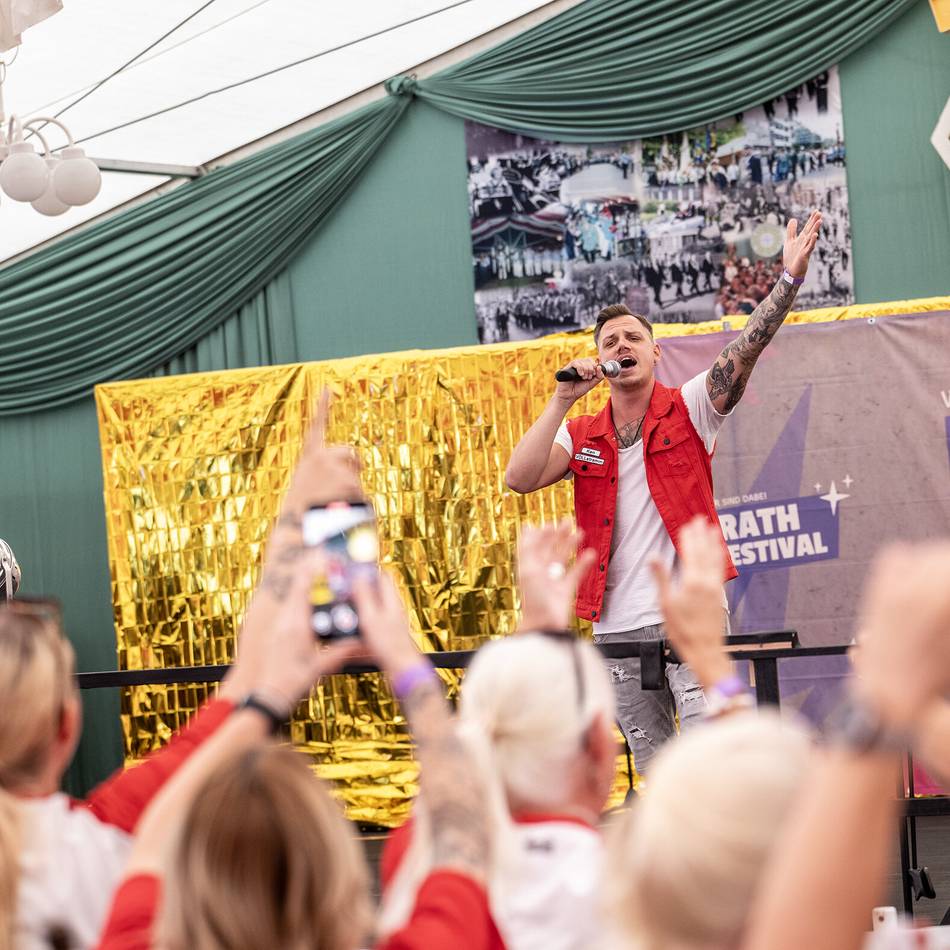 Festival-Premiere in Düsseldorf: Rather Schützen feierten mit Ballermann-Star Markus Becker