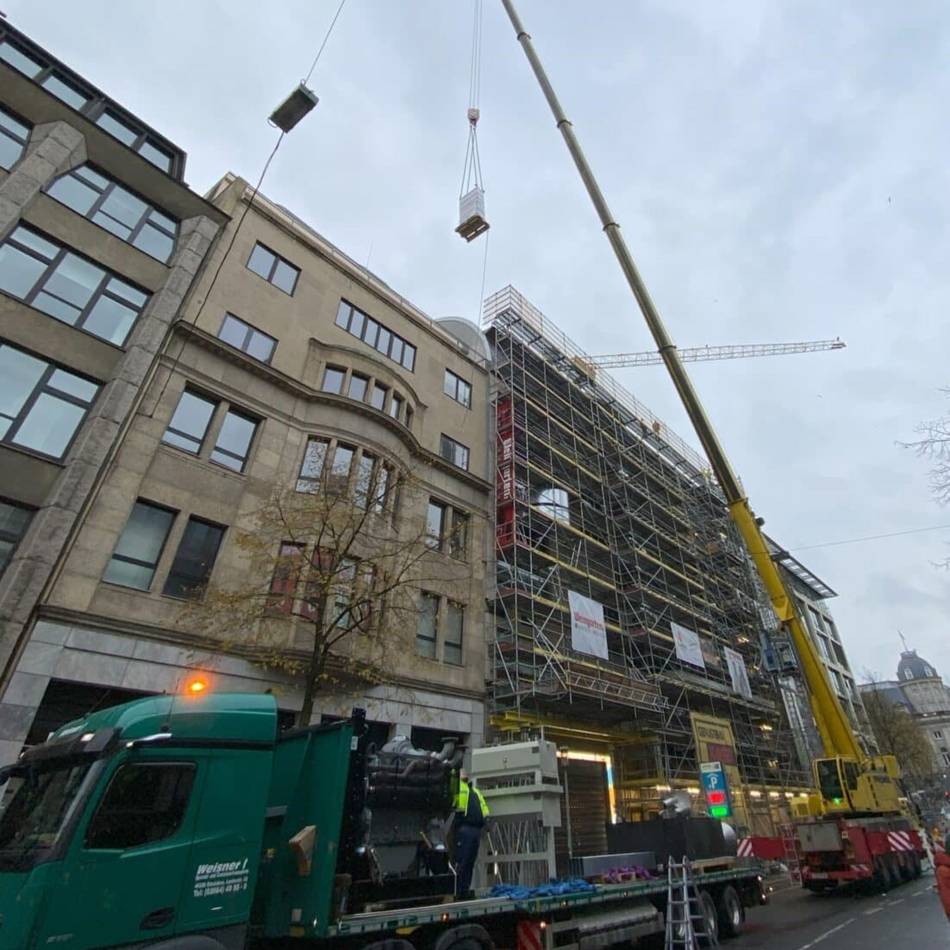 Henkelhausen sorgt im Sevens-Center für Notfall-Energie: Krefelder Spezialisten rüsten Luxuskaufhaus an der Kö aus