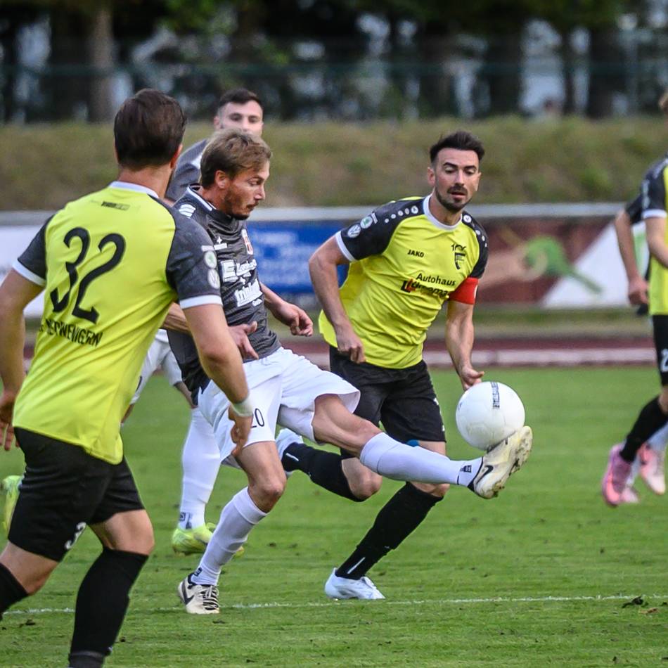2:1 gegen die Sportfreunde Niederwenigern: So lief das Landesliga-Comeback von Viktoria Goch im Hubert-Houben-Stadion
