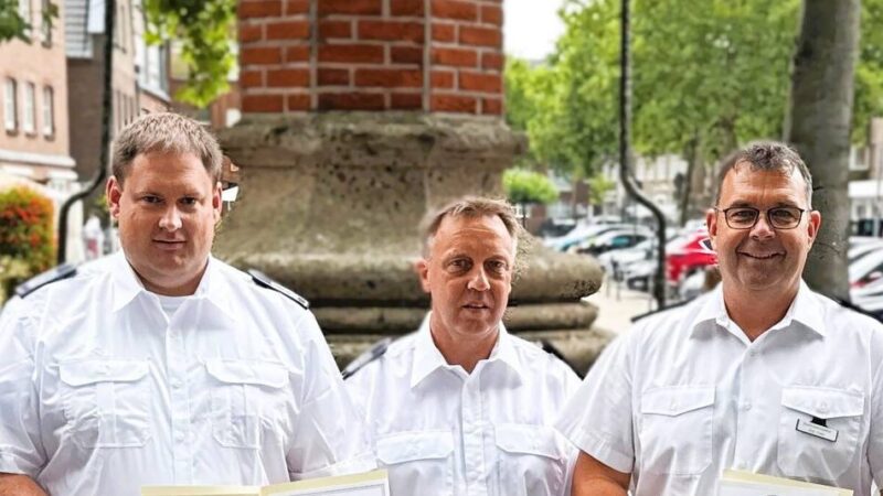 Feuerwehr Rees: Reeser Wehrleitung ist 
jetzt wieder komplett