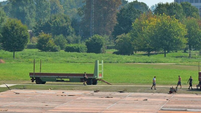 Vorbereitungen für Landesgartenschau: So feiern die Neusser Schützen am Rande der „Laga“-Baustelle