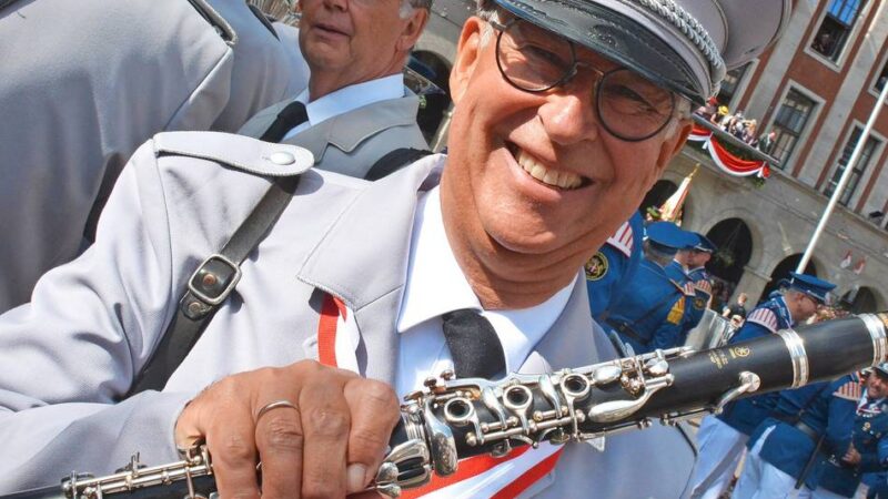 Ehemaliger Neusser Schützenkönig als Musiker unterwegs: Wenn ein König Klarinette spielt