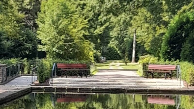 Neugestaltung auf dem Krefelder Hauptfriedhof: Aus Stufen werden Rampen – Kolumbarium ist jetzt barrierefrei erreichbar