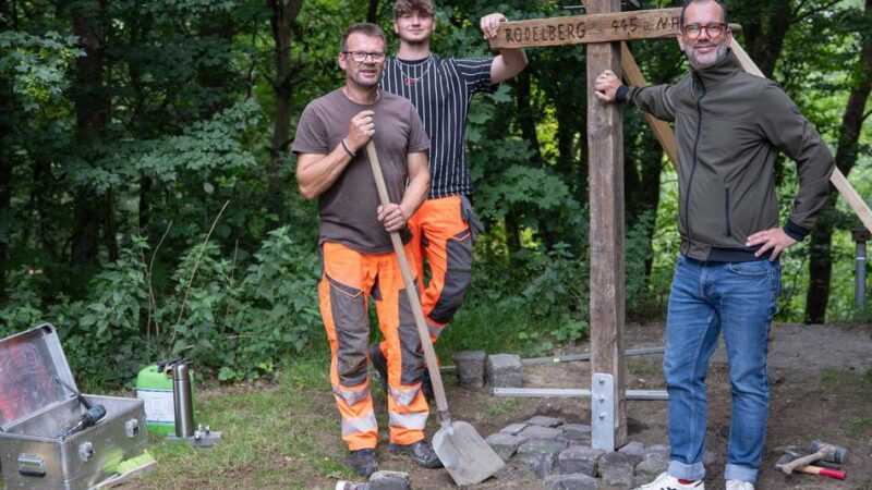 Bocholt hat das jetzt das niedrigste Gipfelkreuz: Verrückte Idee – ein Gipfelkreuz in 48 Meter Höhe