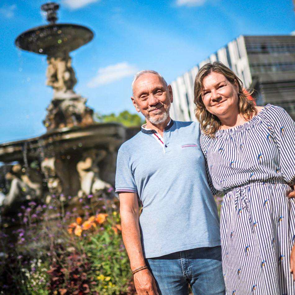 Paare in der Landeshauptstadt: Eine Hochzeit ohne Pomp, aber mit Konfetti
