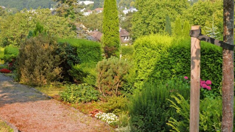 Friedhof: Nevigeser Gemeinde musste den Pflegeturnus reduzieren