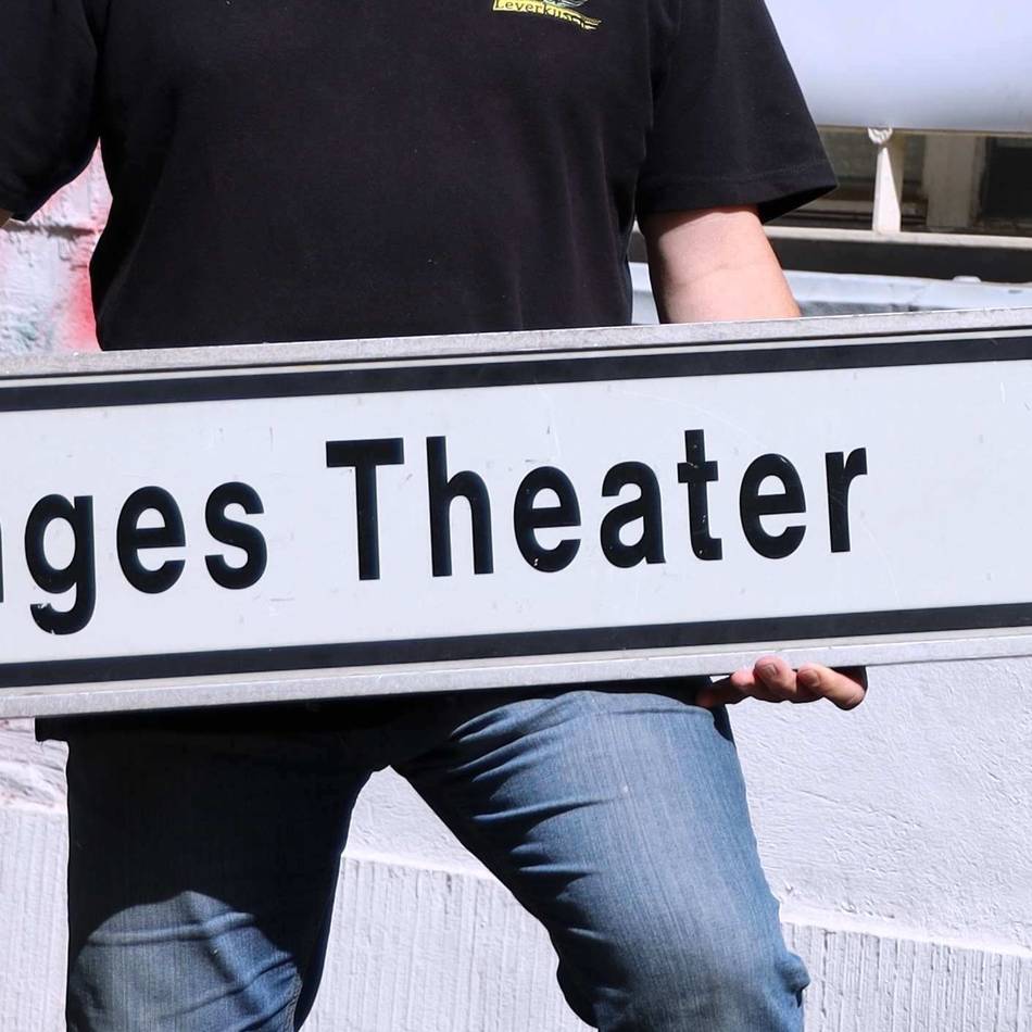 Premiere im Jungen Theater in Leverkusen: Bühnenabend über Comic-Heldin und Geschlechterkampf