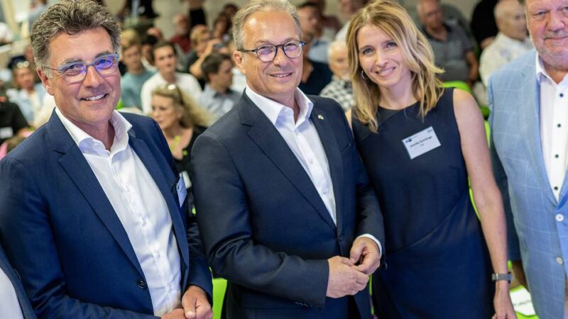Bürgermeister-Debatte zur Kommunalwahl in Neuss: Mehr Offenheit für „heißen Scheiß“