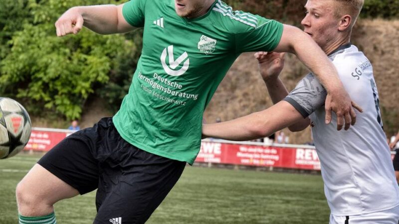 In der Fußball-Bezirksliga: Der SC Reusrath braucht ein Donnerwetter in der Pause