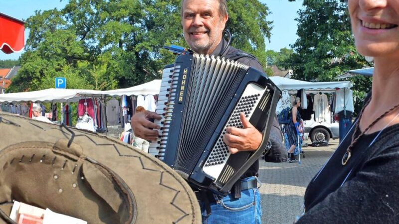 Tafel Niederberg: Wülfrather Musiker sammelt spielend Geld