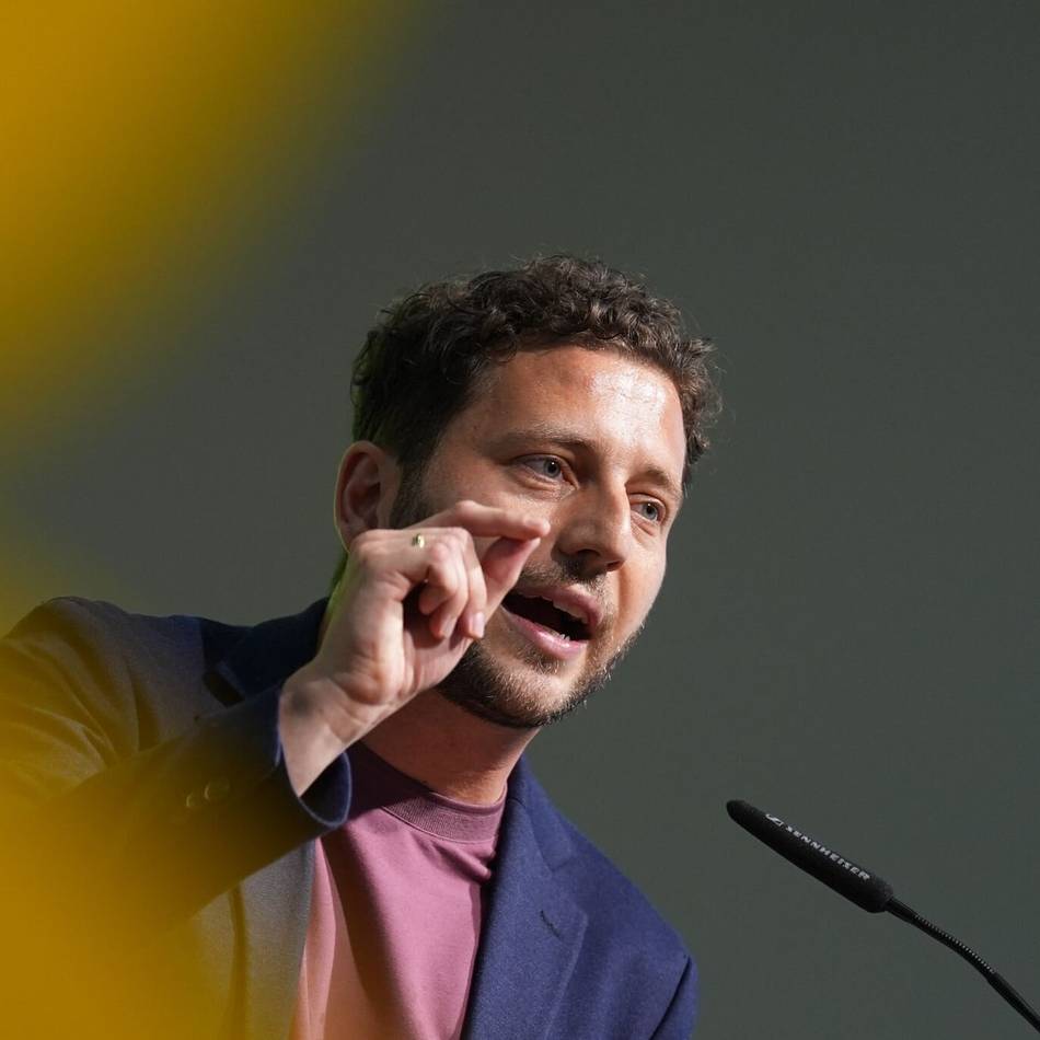 Kommunalwahl in Rheinberg: Grünen-Chef Felix Banaszak kommt zum Kaffeeklatsch