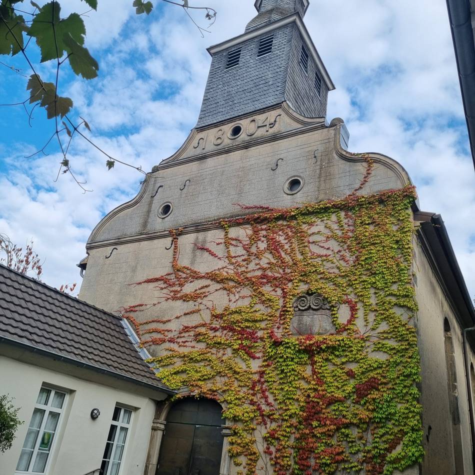 Verschiebungen in Jüchen: Evangelische Kirchengemeinde muss Gottesdienste zusammenstreichen
