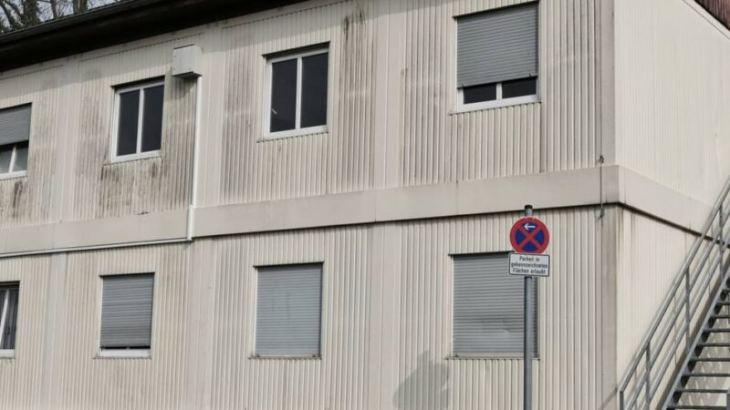 Glück im Unglück in Mettmann: Brand in der Obdachlosenunterkunft Hammerstraße