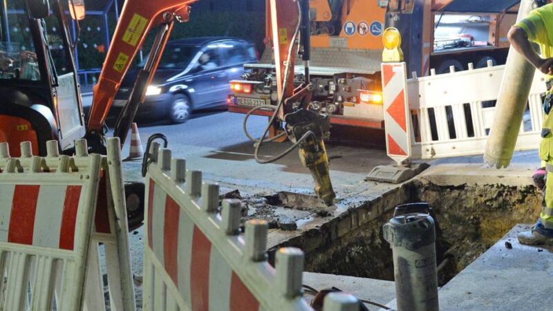 Stromausfall in Heiligenhaus: Tiefbauer legen Nachtschicht für zehn Häuser ein