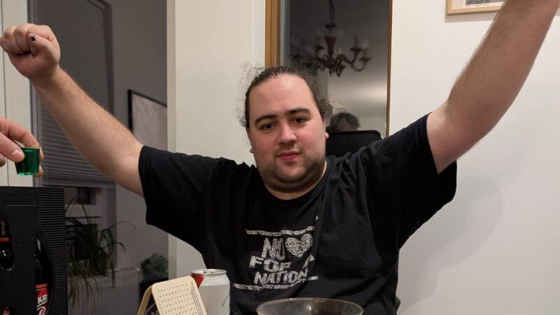 Für Wrestling- und MMA-Kämpfe: „Die Partei“ will ein Kolosseum auf dem Neusser Wendersplatz