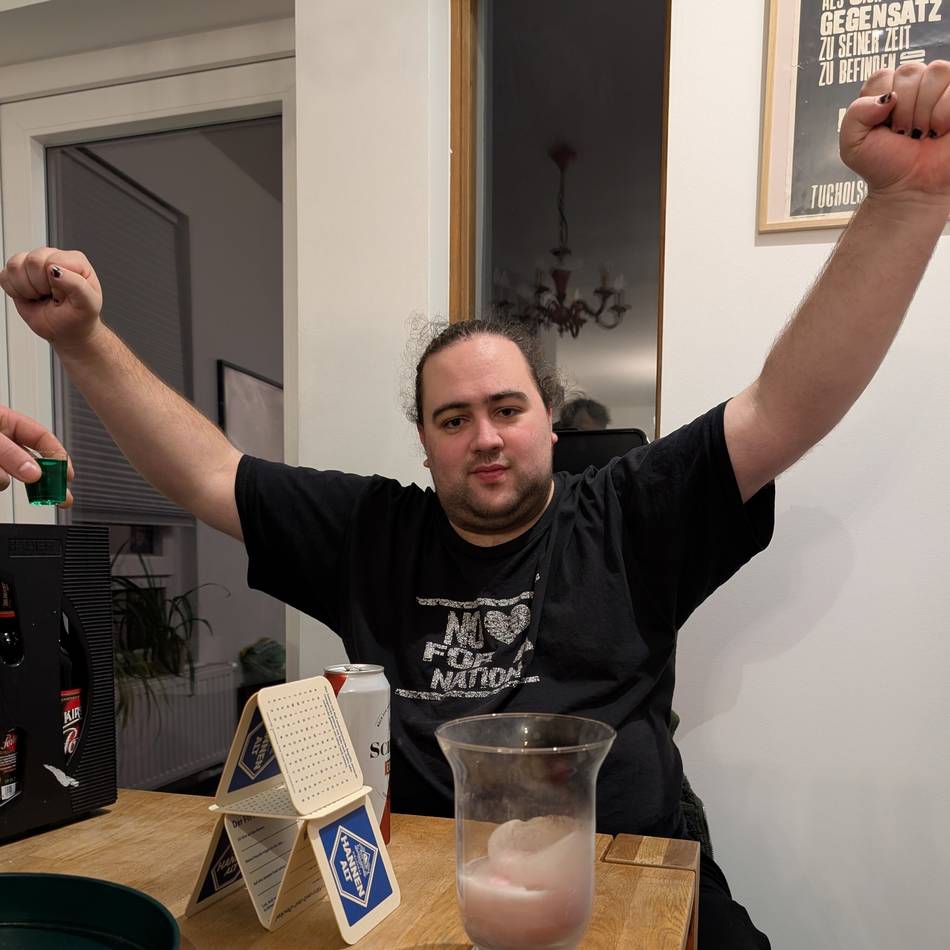 Für Wrestling- und MMA-Kämpfe: „Die Partei“ will ein Kolosseum auf dem Neusser Wendersplatz