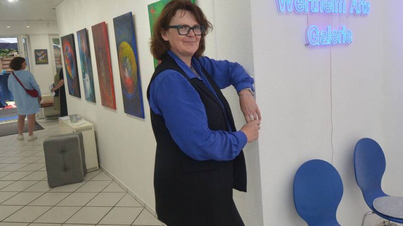 Neue Ausstellung in der Wertheim Arts Galerie in Büttgen: Eine Galerie-Eröffnung mit „rotem Faden“