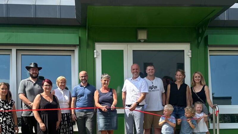 45 neue Plätze für Kinder in Gustorf: Kita „Kunterbunt“ feiert Erweiterung