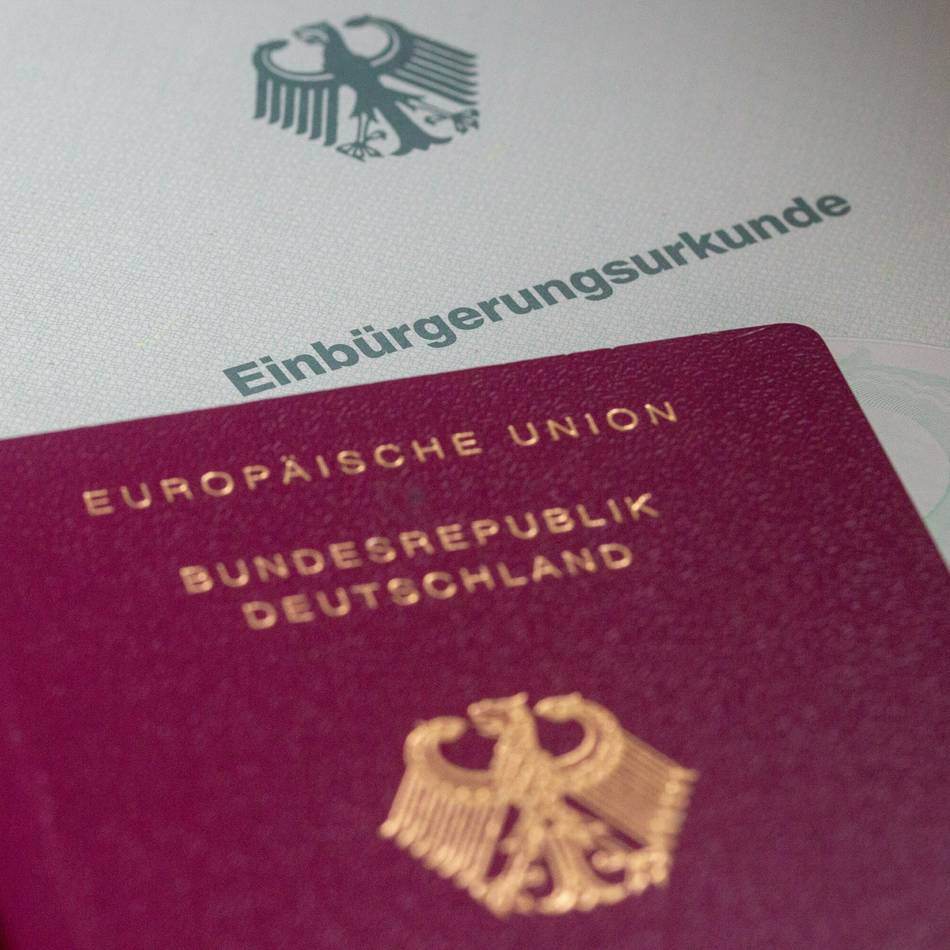 Zahl der Einbürgerungsanträge gestiegen: Deutlich mehr Moerser wollen Deutsche werden