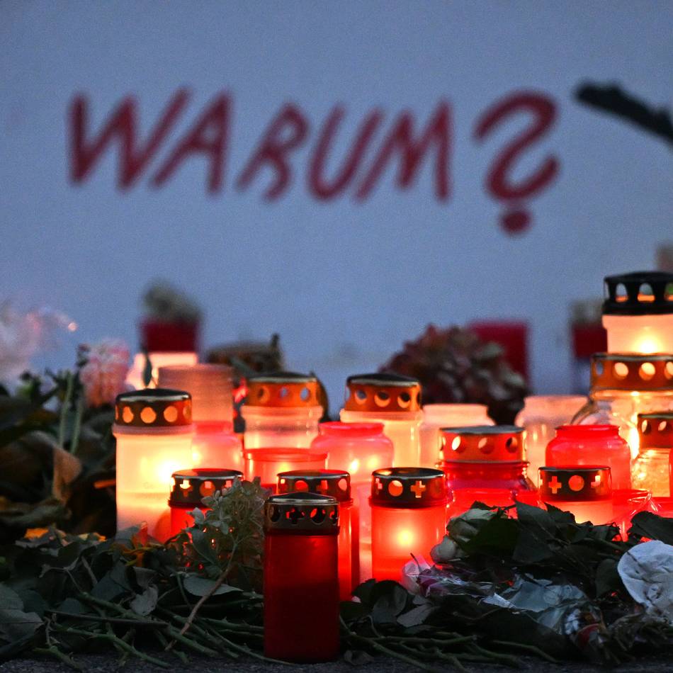 Kameras auf Trauernde gerichtet: Notfallseelsorge beklagt unsensibles Medienverhalten nach Solinger Messerangriff