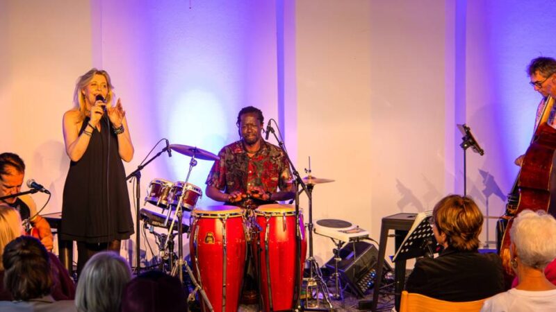 Ausverkauftes Konzert in Erkelenz: Jacqueline Drescher brilliert bei Jazz at the Chapel