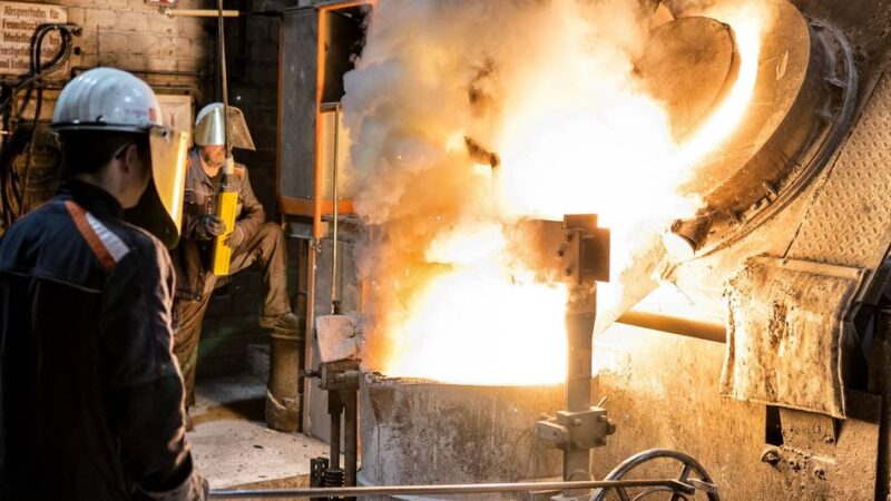 Wirtschaft in Langenfeld: Schmees produziert Panzerstahl für die Bundeswehr
