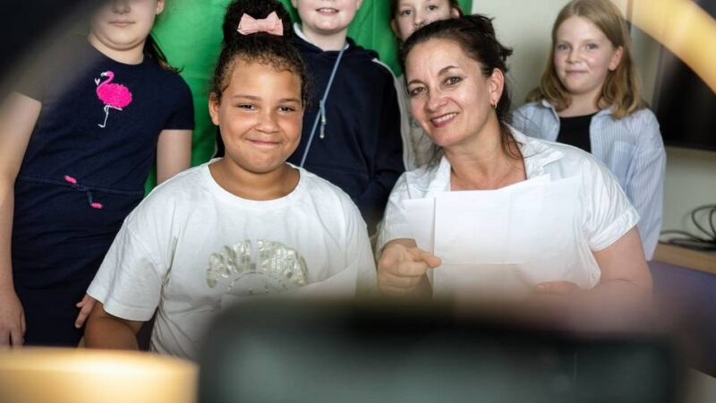 Jugendkunstschule in Langenfeld: Kinder produzieren eine Nachrichtensendung für Kinder