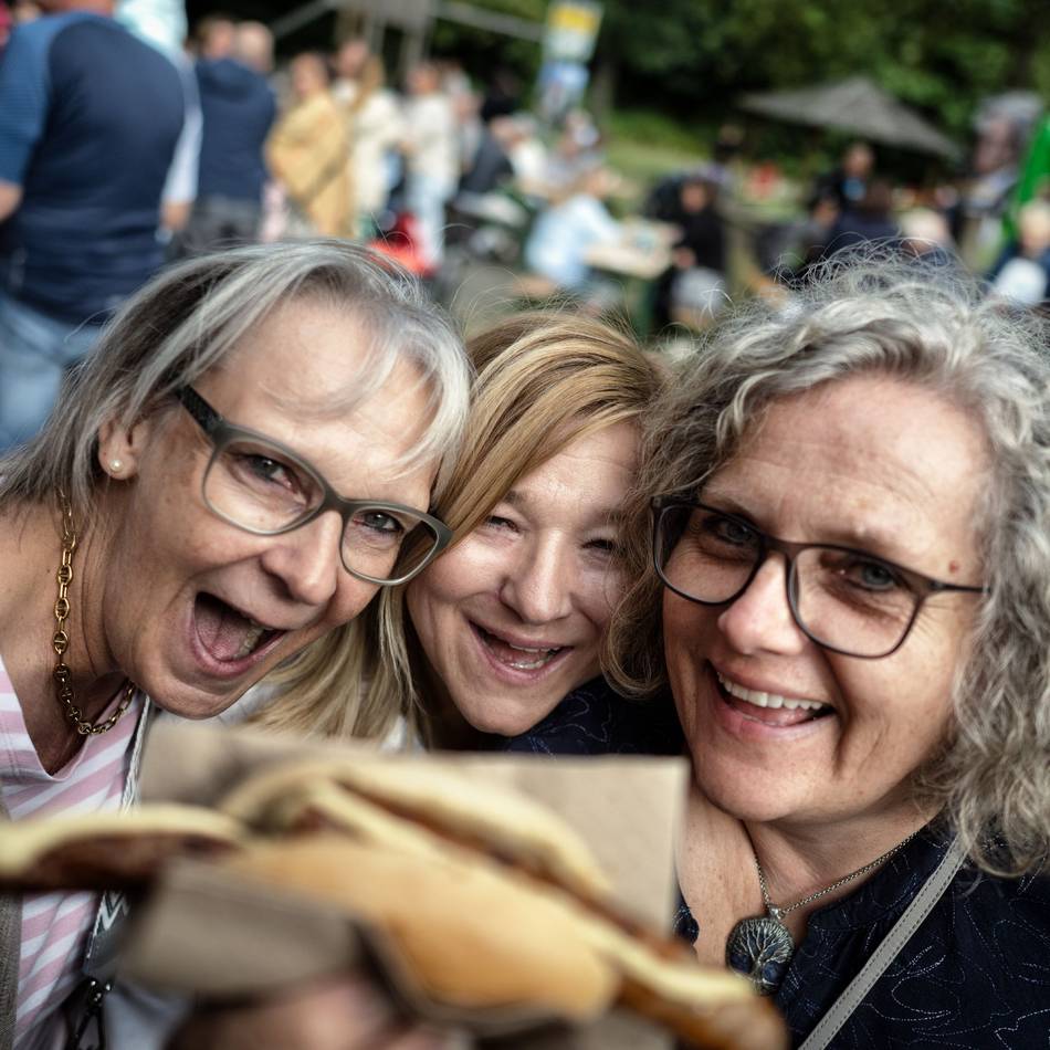 In Langenfeld: „Das Pöttfest gehört zu Wiescheid wie der Deckel zum Topf“