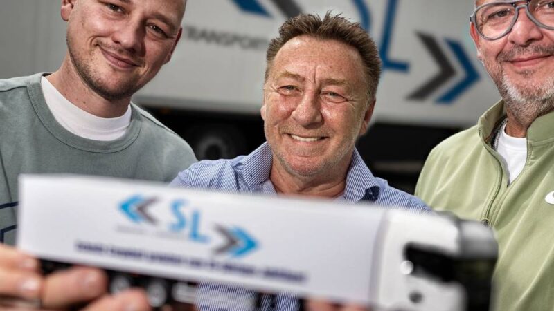 Spedition in Langenfeld: Vom Taxi zu 14 Lastwagen – SL-Transporte wird 25