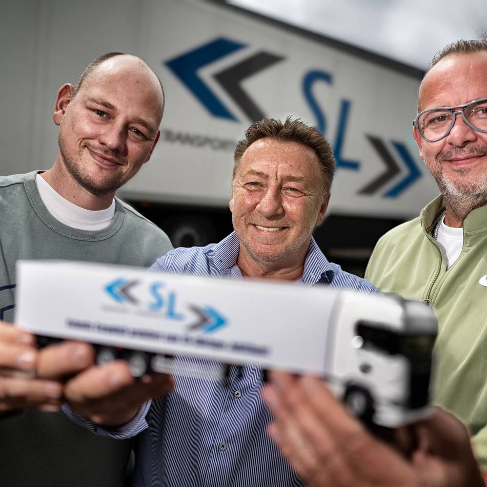 Spedition in Langenfeld: Vom Taxi zu 14 Lastwagen – SL-Transporte wird 25