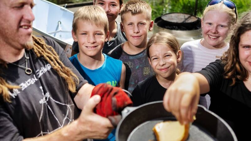 Bürgeler Klimalager in Baumberg: Kinder genießen das wilde Leben direkt vor der Haustüre