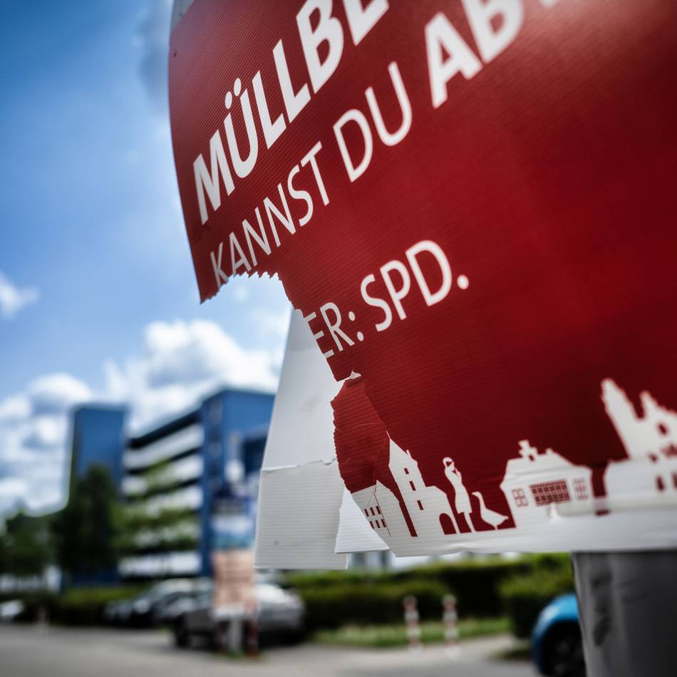 Kurz vor der Kommunalwahl: So gehen Monheims Parteien mit Plakatzerstörung um