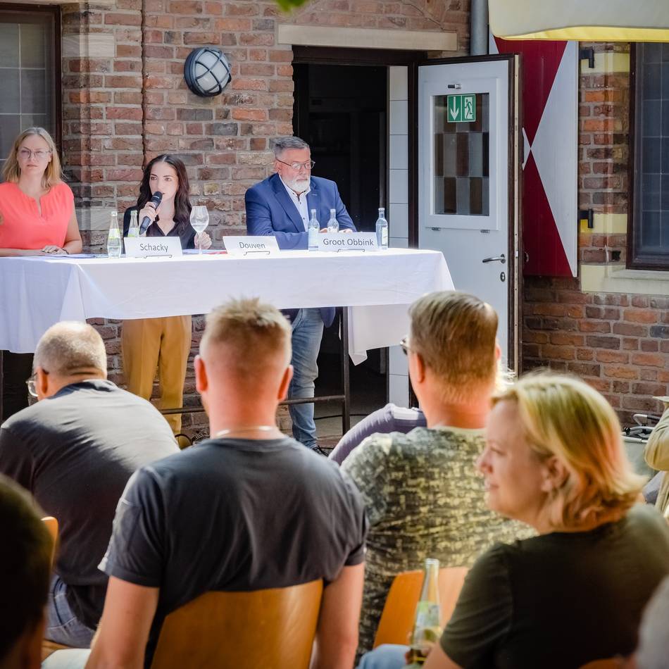 Bürgermeisterwahl in Kalkar: Drei Kandidaten offenbaren bei Debatte ungeahnte Stärken