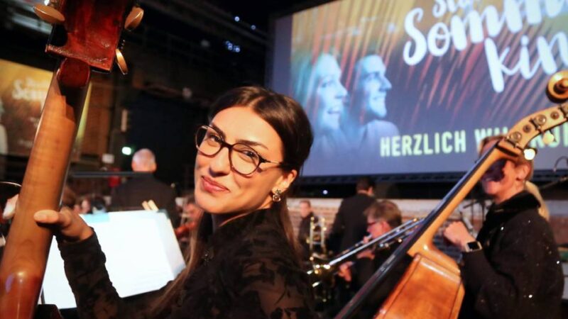 Duisburger Philharmoniker beim Sommerkino: „Smile“ – ein schöner Schluss für einen wunderbaren Abend